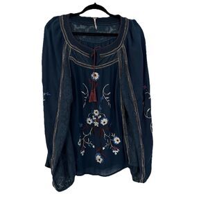 Free People Tiger Lily Blue Embroidered Peasant Blouse Women’s Size Large Boho